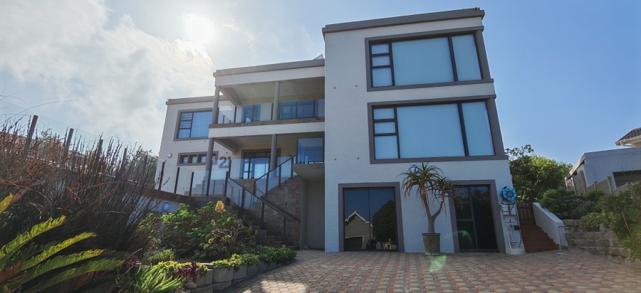 4 Bedroom Property for Sale in Dana Bay Western Cape